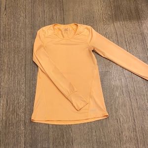 Long sleeve fitness shirt